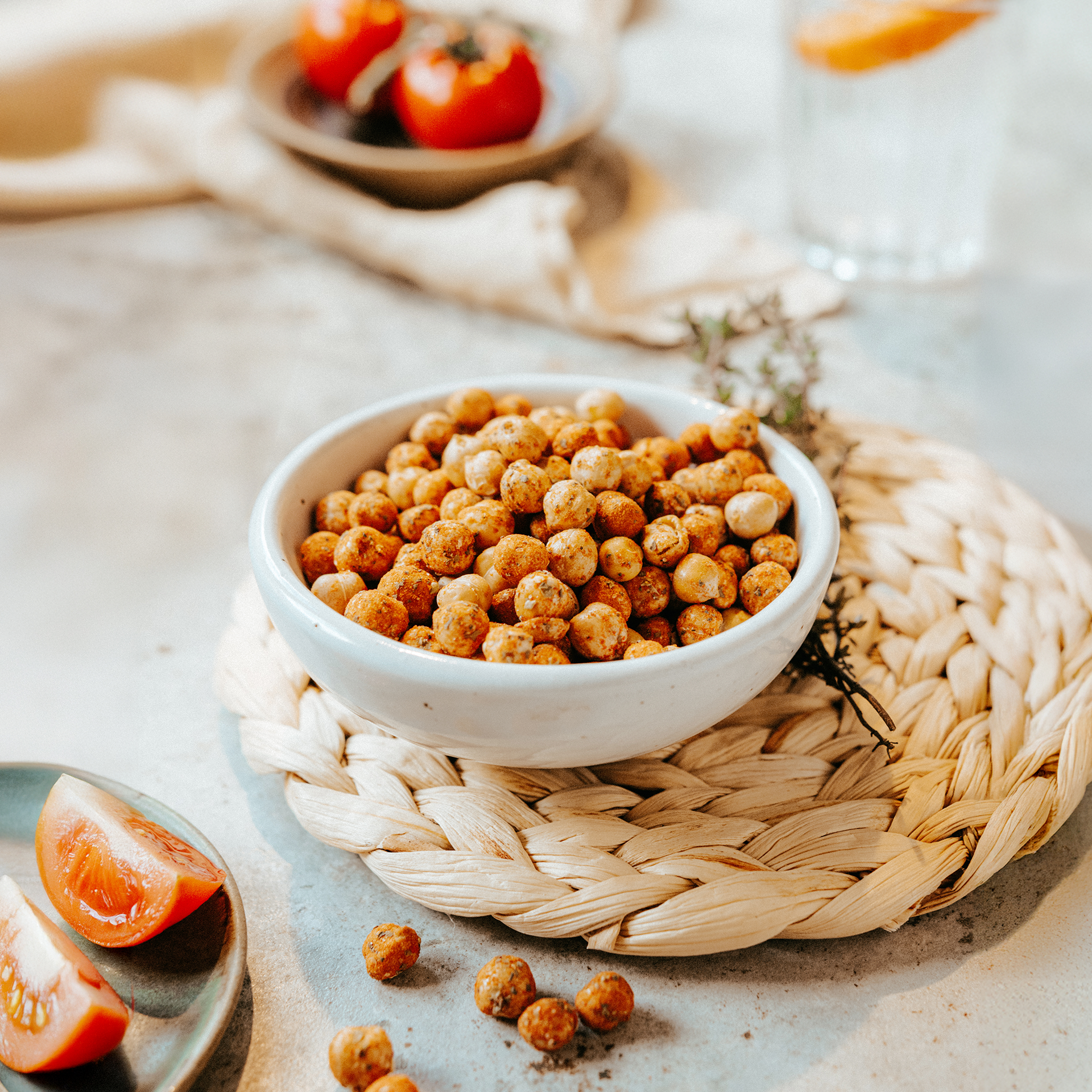 Kichererbsen Snack Tomate Basilikum