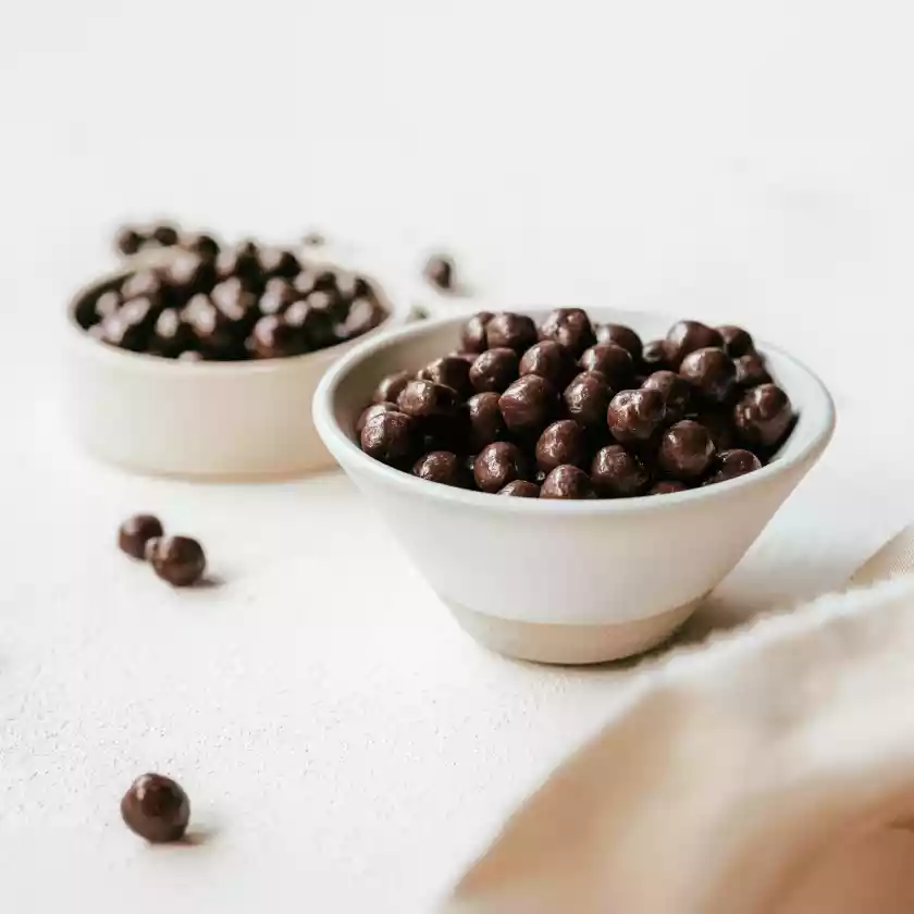 BIO Kichererbsen-Snack in Zartbitterschokolade, 2 x 100 g