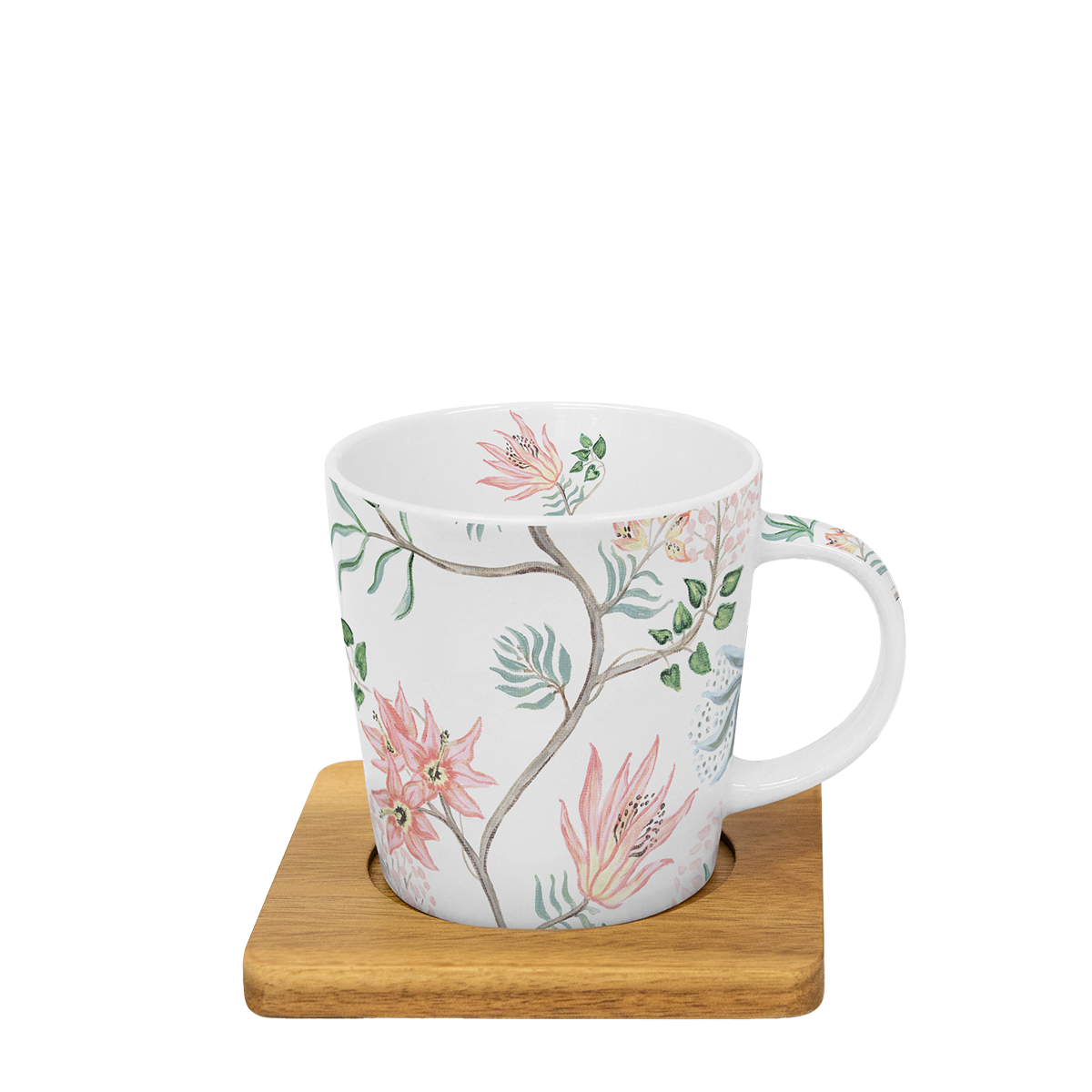 Tasse mit Holzuntersetzer